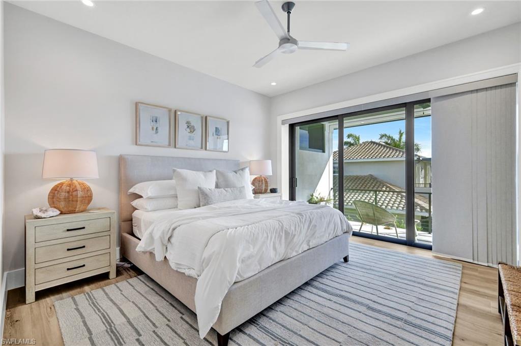 MARCO BEACH - Residential