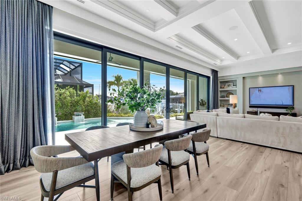MARCO BEACH - Residential
