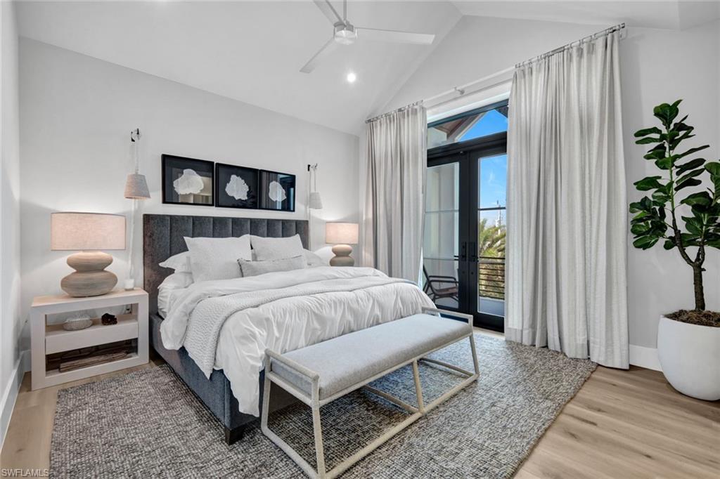 MARCO BEACH - Residential