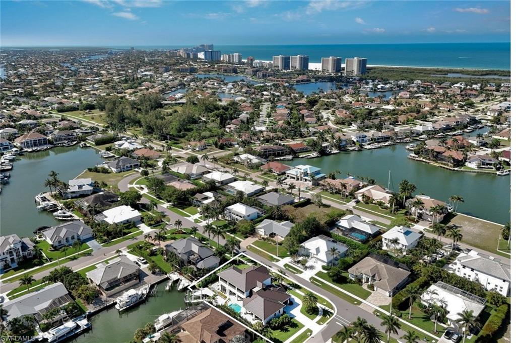 MARCO BEACH - Residential