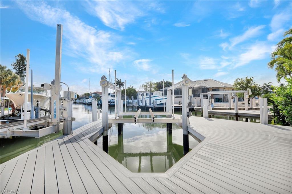 MARCO BEACH - Residential
