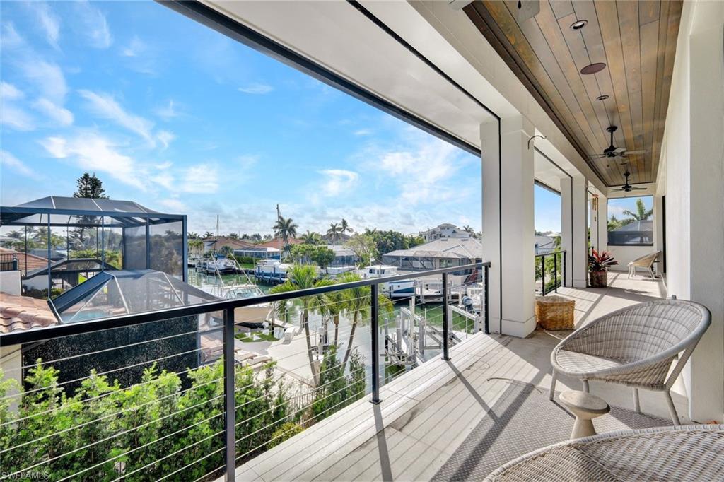 MARCO BEACH - Residential