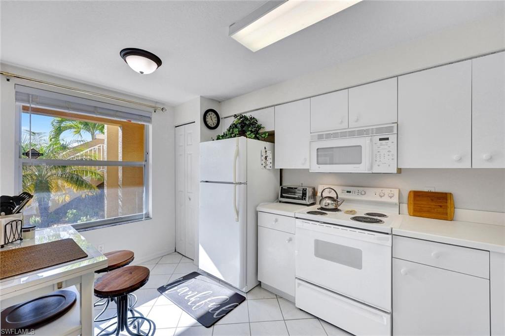 HUNTINGTON LAKES II - Residential Lease