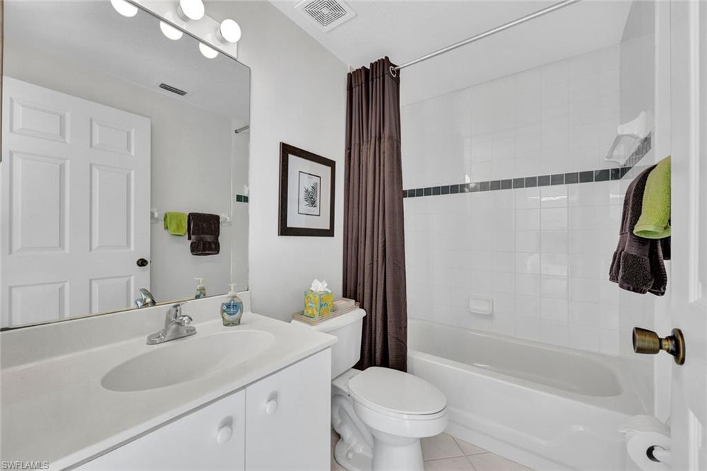 HUNTINGTON LAKES II - Residential Lease