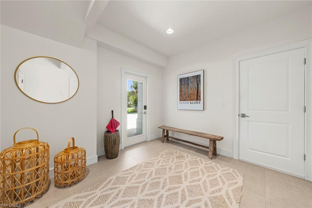 LAKE MUREX - Residential