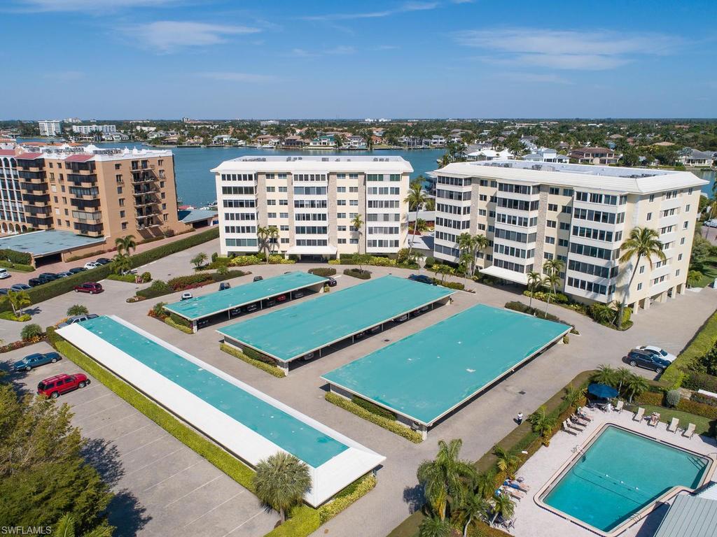 HARBORSIDE WEST - Residential