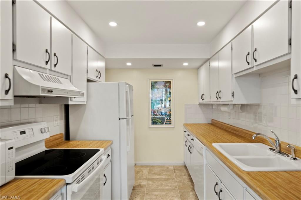 HARBORSIDE WEST - Residential