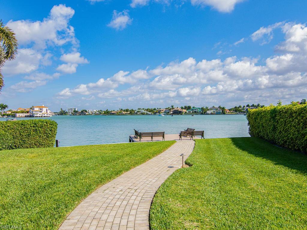 HARBORSIDE WEST - Residential