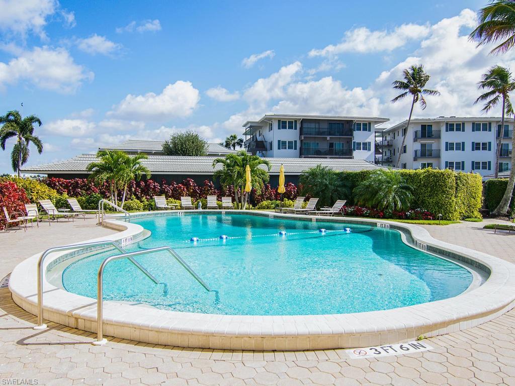 HARBORSIDE WEST - Residential