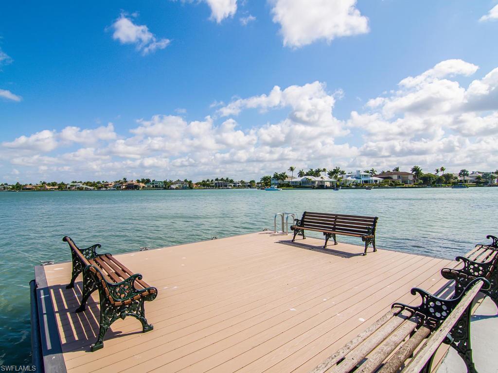 HARBORSIDE WEST - Residential