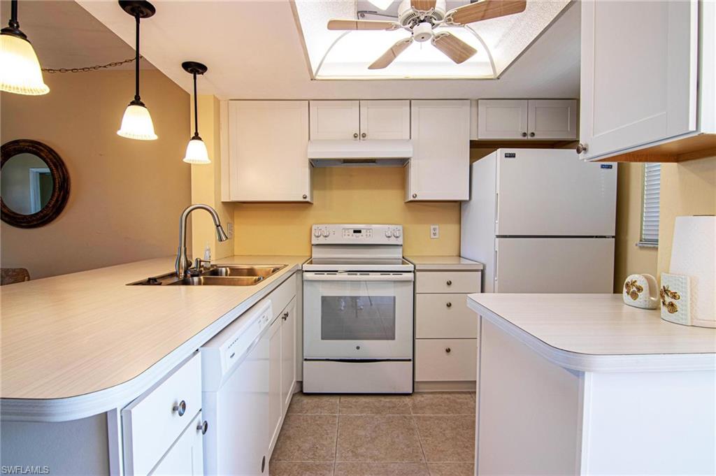 LAKESIDE - Residential