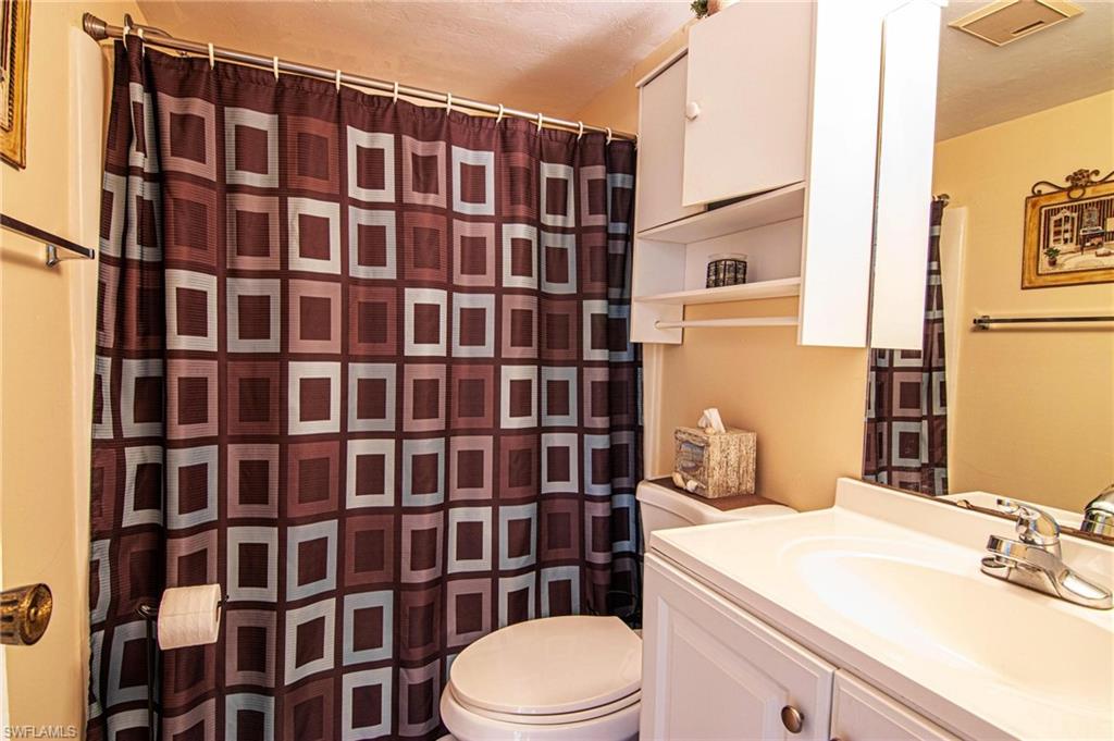 LAKESIDE - Residential