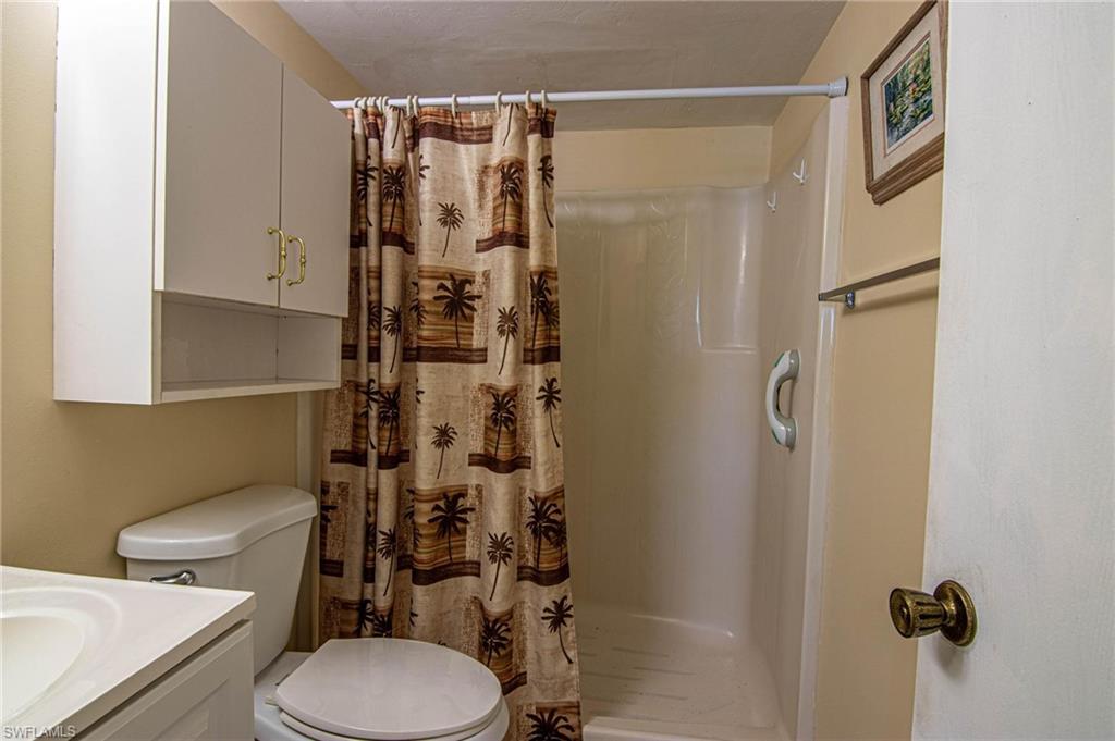 LAKESIDE - Residential