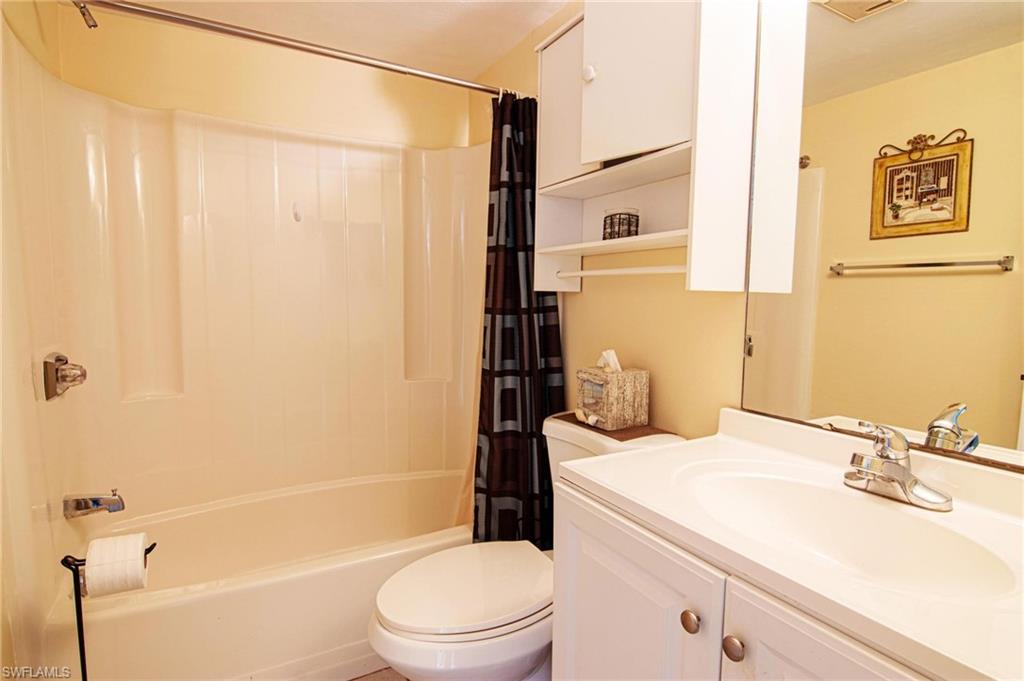 LAKESIDE - Residential