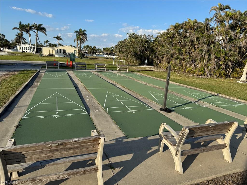 PLANTATION ESTATES MOBILE HOME - Land