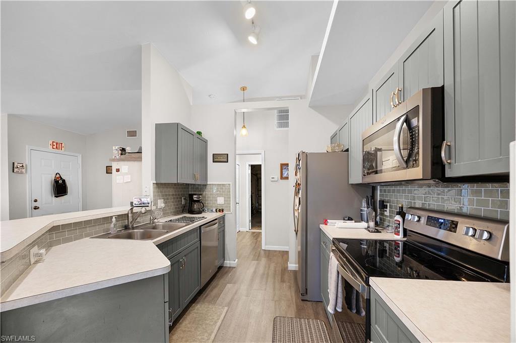 VILLAGES OF BETHANY TRACE - Residential