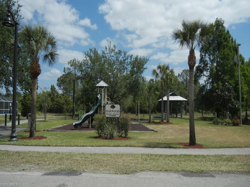 OAKWOOD - Residential