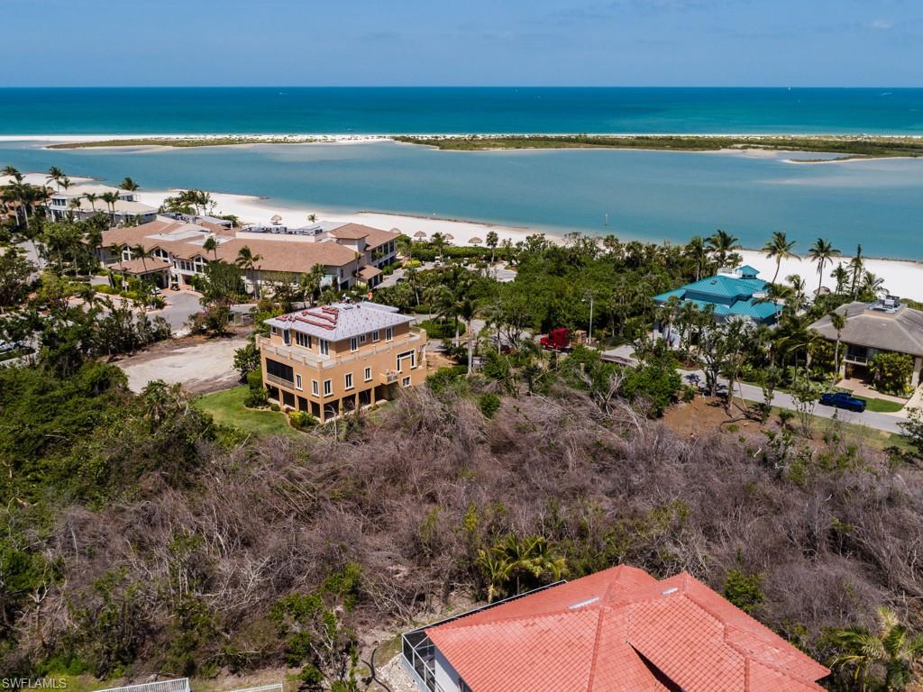 HIDEAWAY BEACH - Land