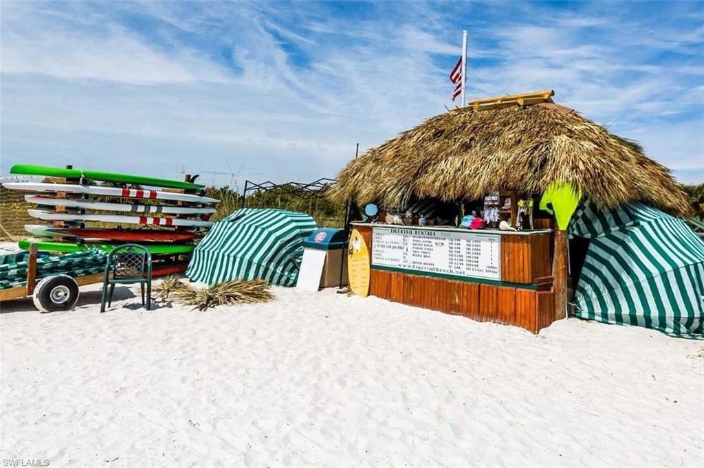 HIDEAWAY BEACH - Land