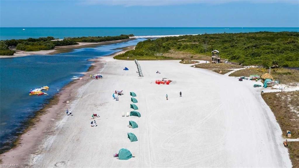 HIDEAWAY BEACH - Land