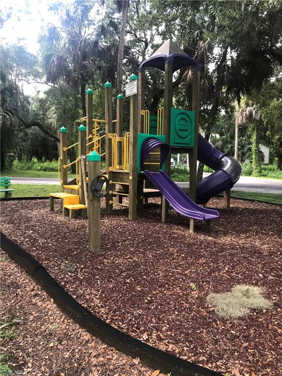 BURNT STORE LAKES - Land