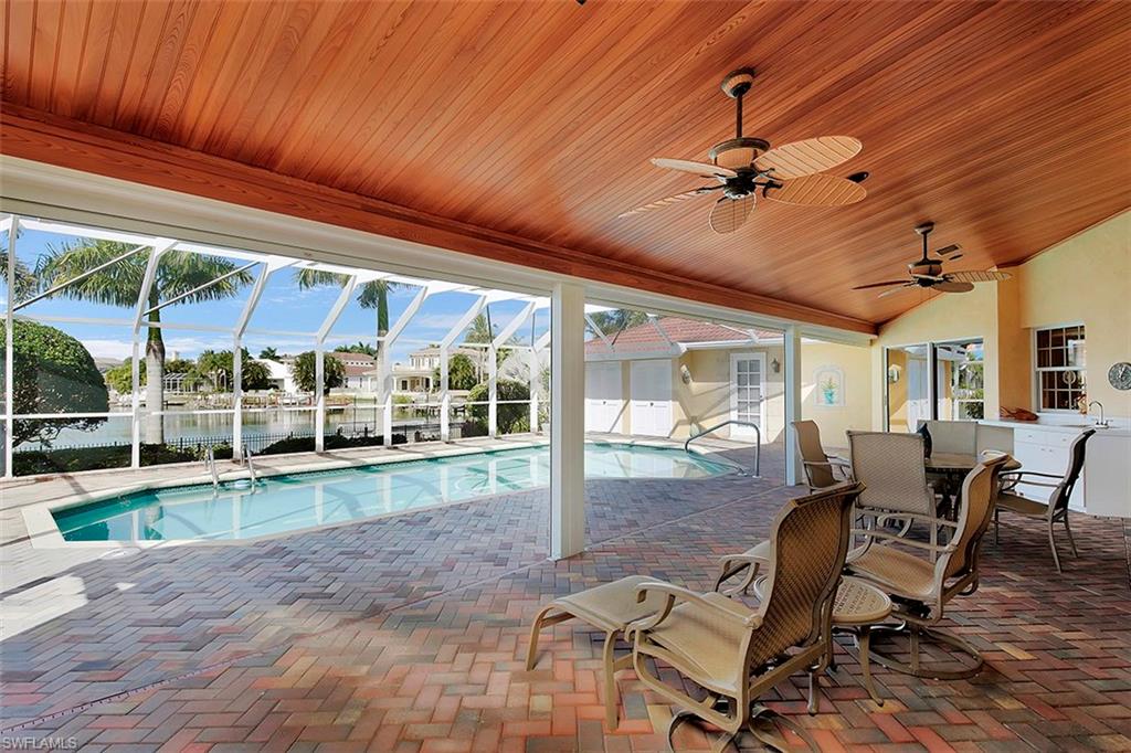 MOORINGS - Residential