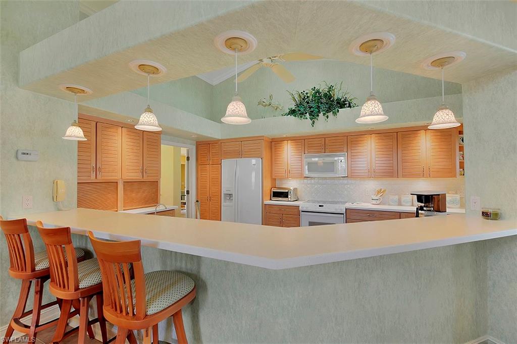 MOORINGS - Residential