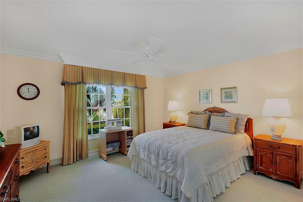 MOORINGS - Residential