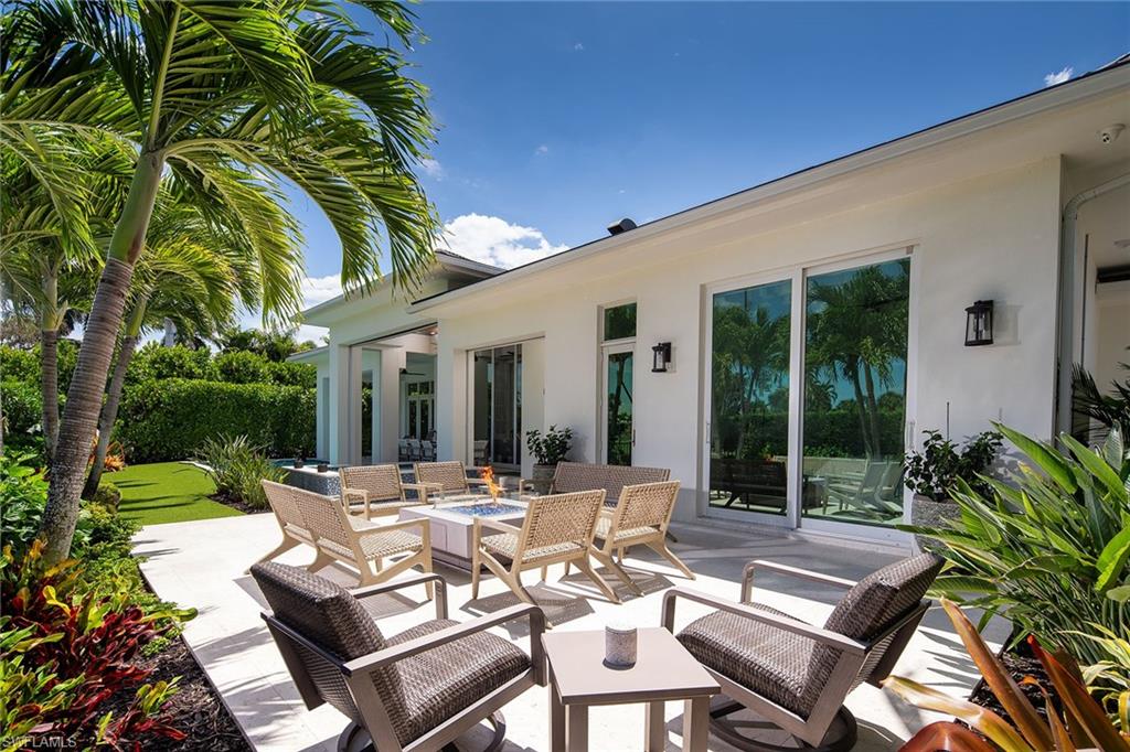 MOORINGS - Residential