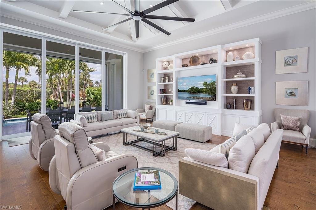 MOORINGS - Residential