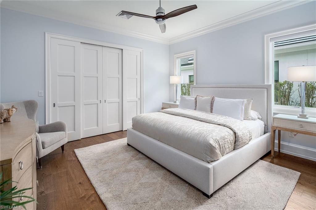 MOORINGS - Residential