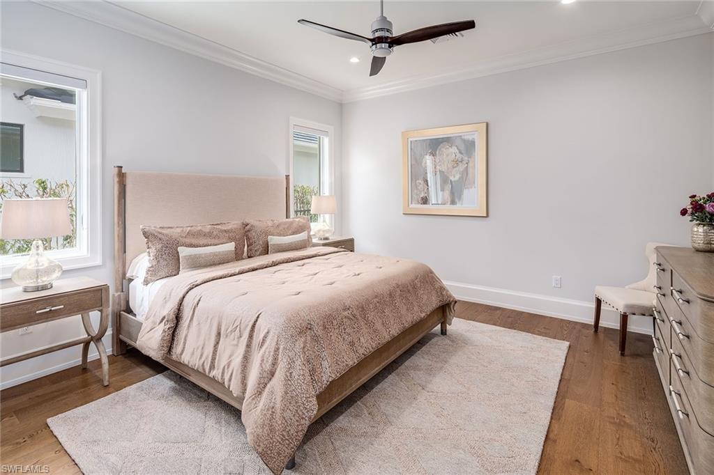 MOORINGS - Residential