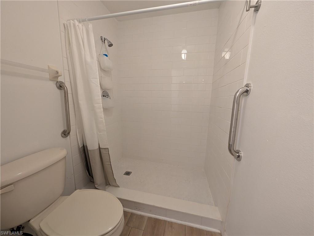 ARBOR LAKES CONDO - Residential