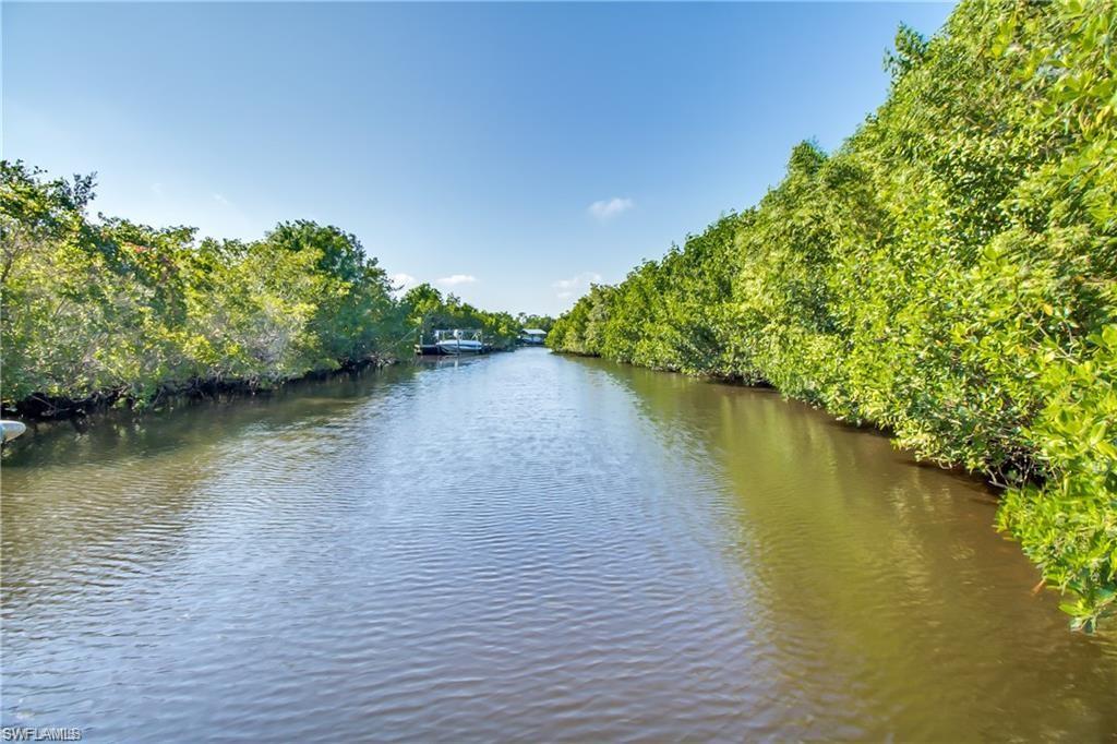 ARBOR LAKES CONDO - Residential