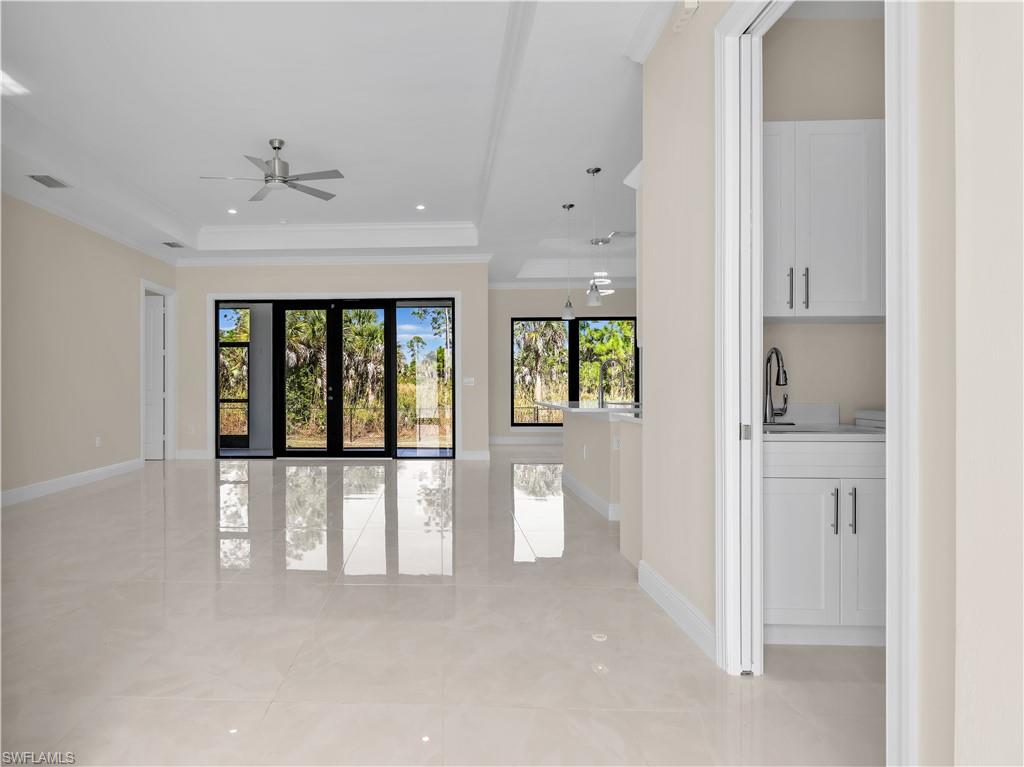 GOLDEN GATE ESTATES - Residential