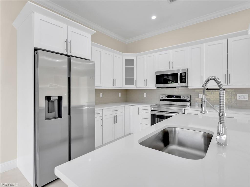 GOLDEN GATE ESTATES - Residential