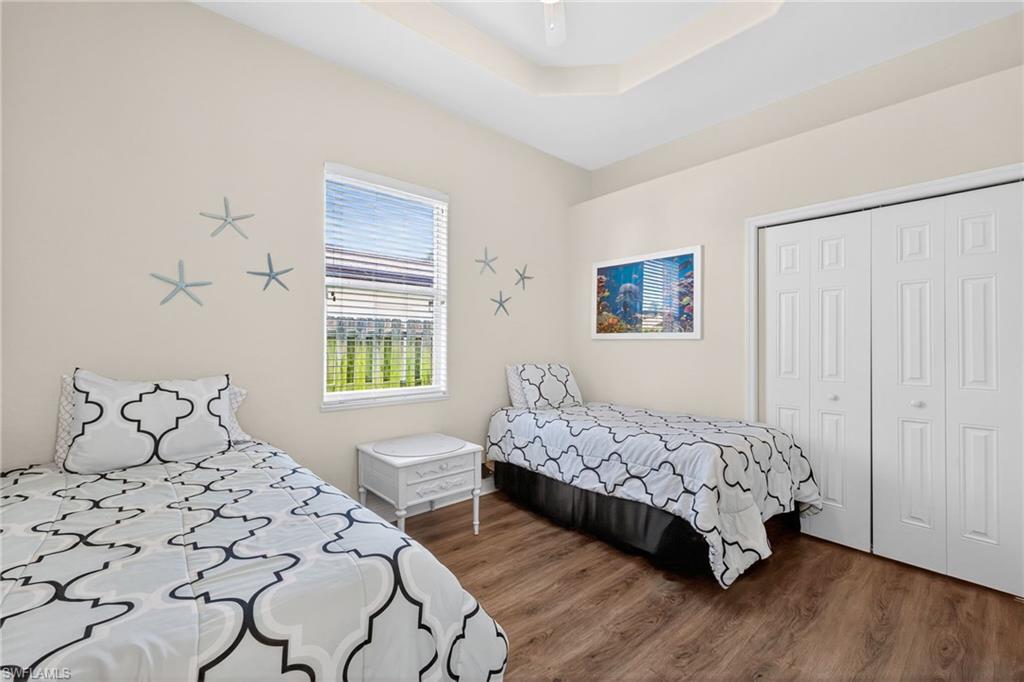 NAPLES PARK - Residential