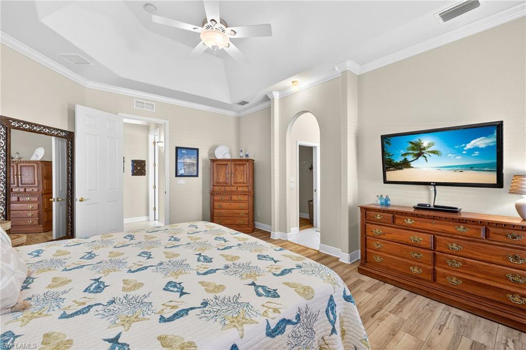 NAPLES PARK - Residential