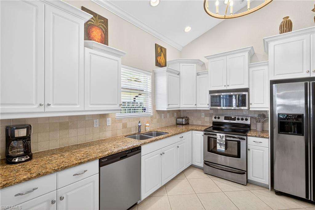 NAPLES PARK - Residential