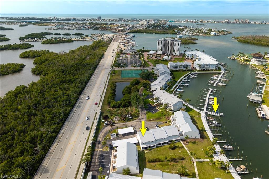 BOARDWALK CAPER - Residential