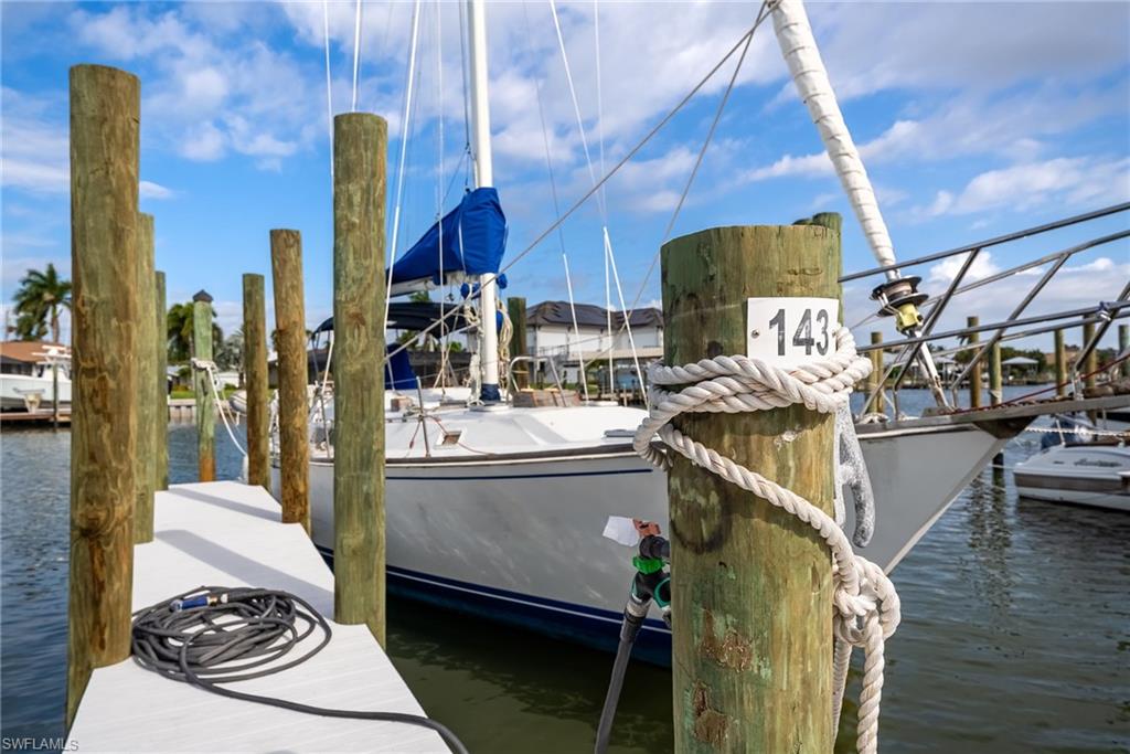BOARDWALK CAPER - Residential