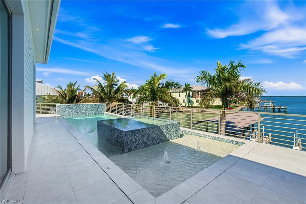 FAIRVIEW ISLES - Residential