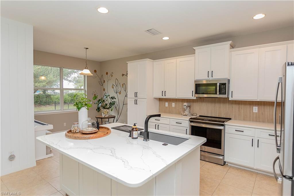 SANDOVAL - Residential