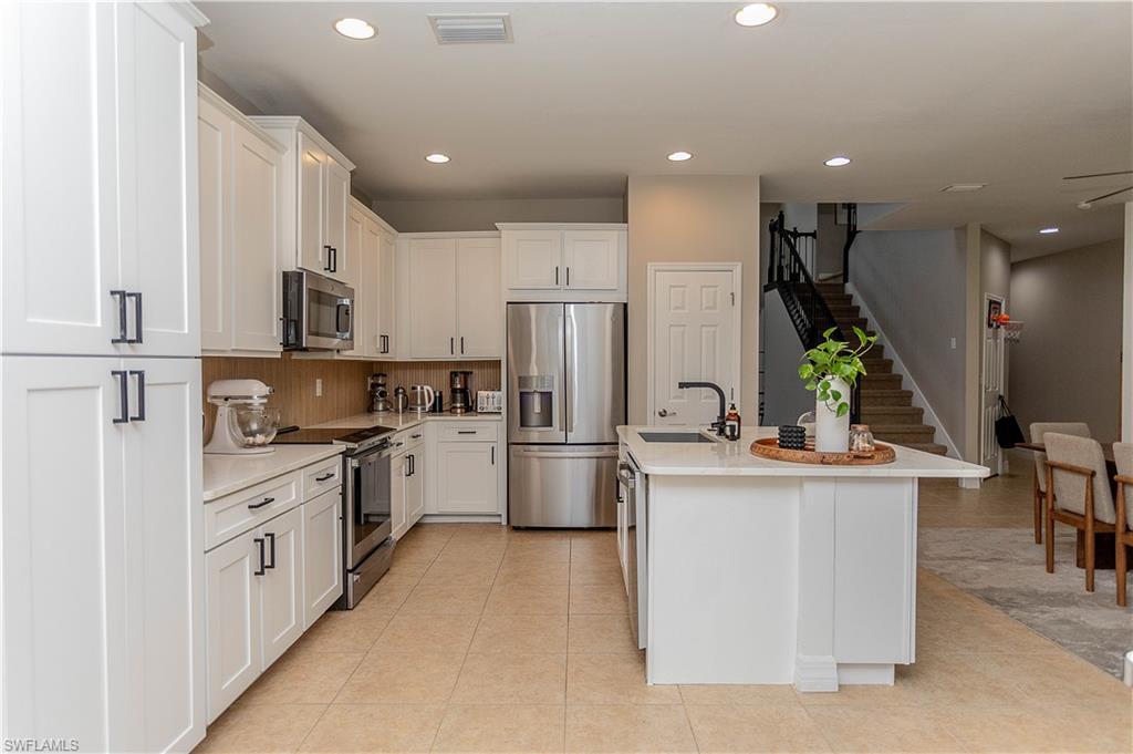 SANDOVAL - Residential