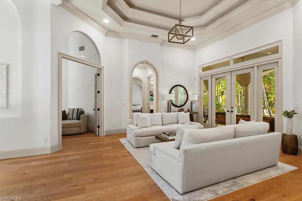 GOLDEN GATE ESTATES - Residential