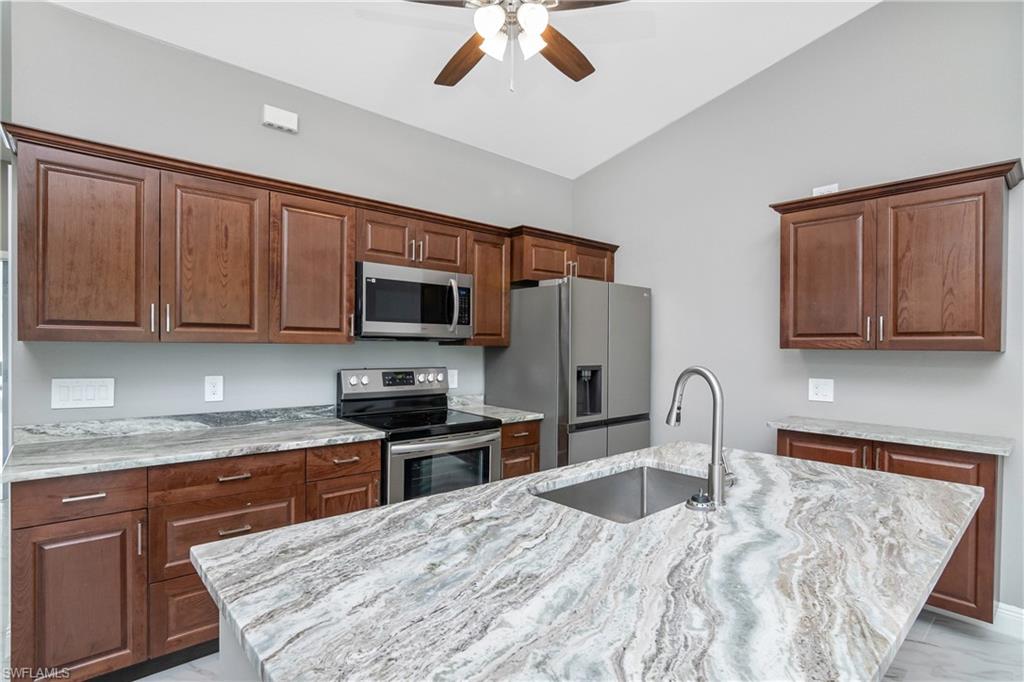 113-115 Gilbert AVE S