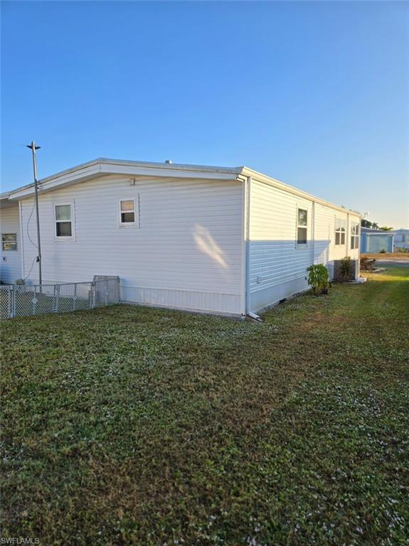 THUNDERBIRD MOBILE HOMES - Residential Lease