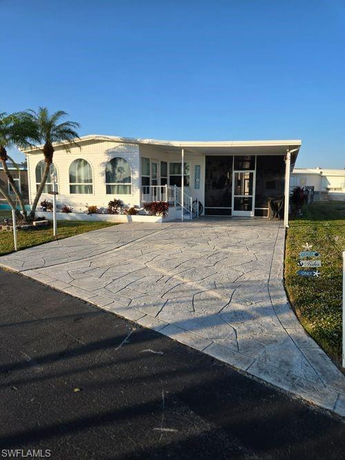 THUNDERBIRD MOBILE HOMES - Residential Lease