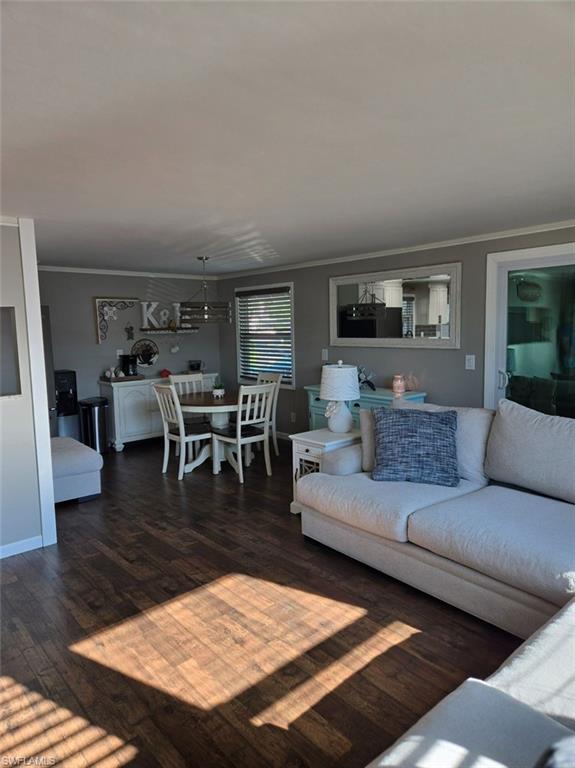 THUNDERBIRD MOBILE HOMES - Residential Lease