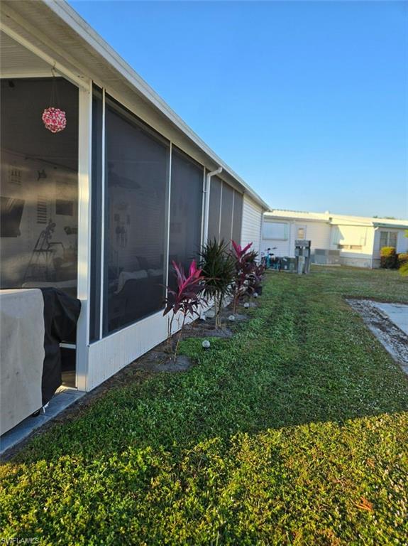 THUNDERBIRD MOBILE HOMES - Residential Lease